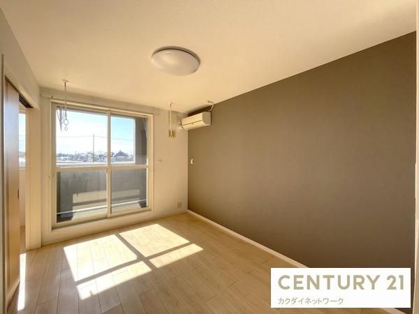 �y�����E���r���O�z�@