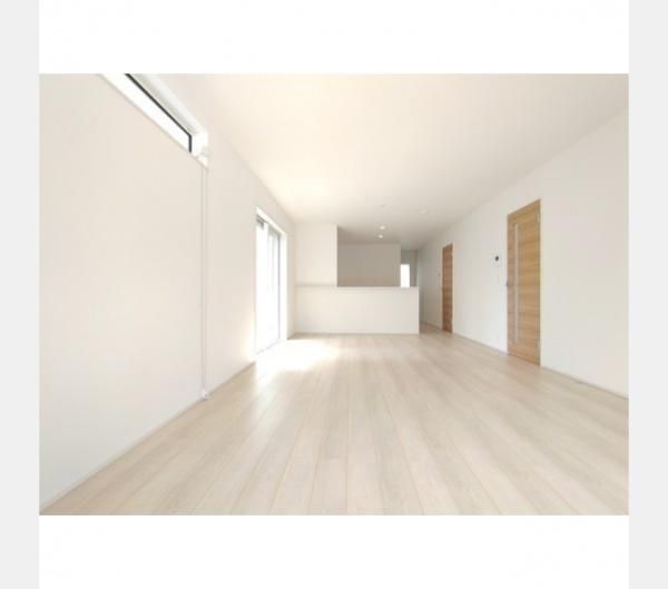 �y�����E���r���O�z�@