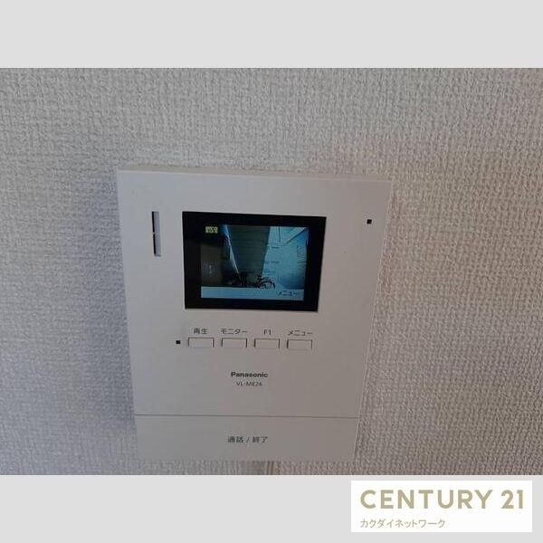 �y�Z�L�����e�B�z�@