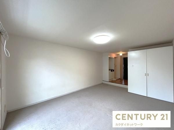 �y�����E���r���O�z�@